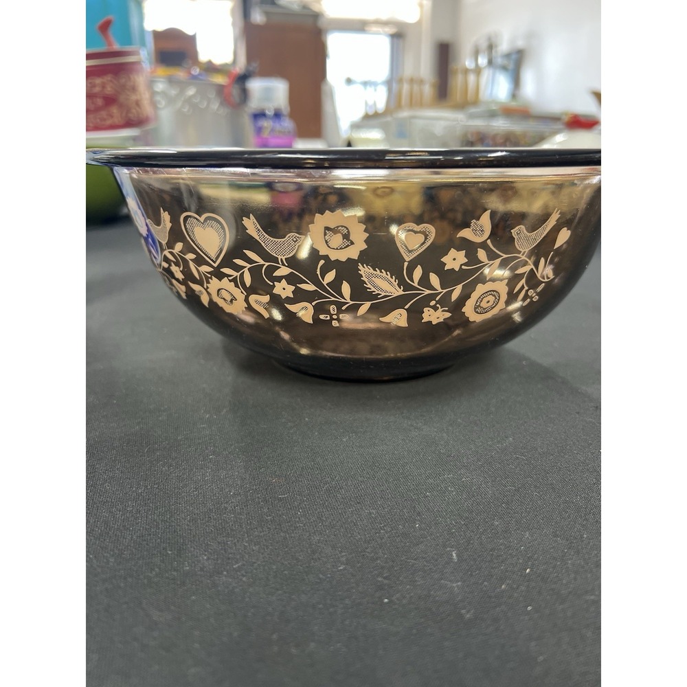 VTG Pyrex 325 Festive Harvest  Glass Mixing Bowl 2.5L Smoky Brown Birds Hearts